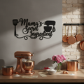 Küchenschild Mama’s Secret Ingredient mit Küchenmaschine aus schwarzem Stahl