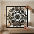 Quadratische Sonnenblumen Wanddeko aus Metall mit Sonnenblumenstrauß aus schwarzem Stahl