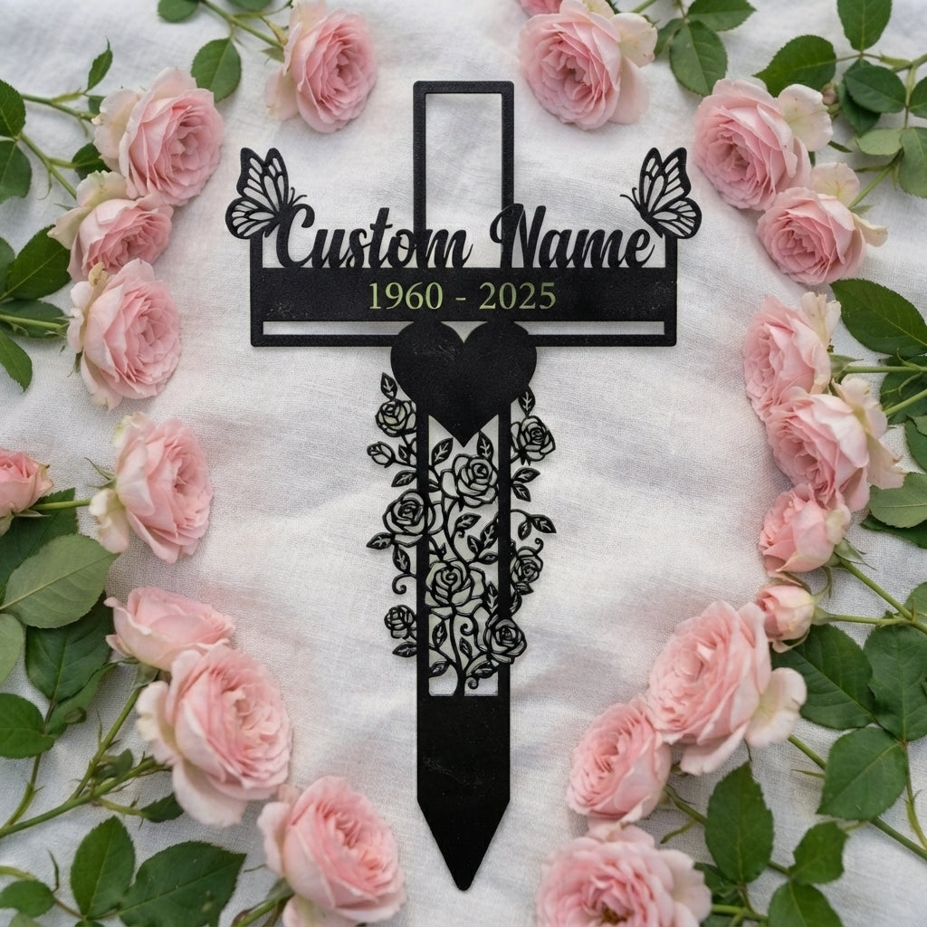 Personalisierter Gedenkstecker Kreuz mit Schmetterlingen und Rosen – Bild 1