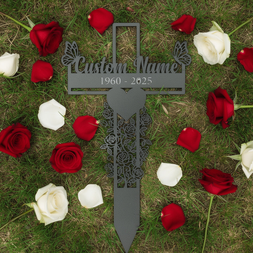 Personalisierter Gedenkstecker Kreuz mit Schmetterlingen und Rosen – Bild 10